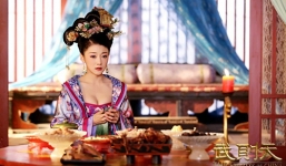 Cuộc đời Võ Tắc Thiên Phạm Băng Băng đầy máu và nước mắt